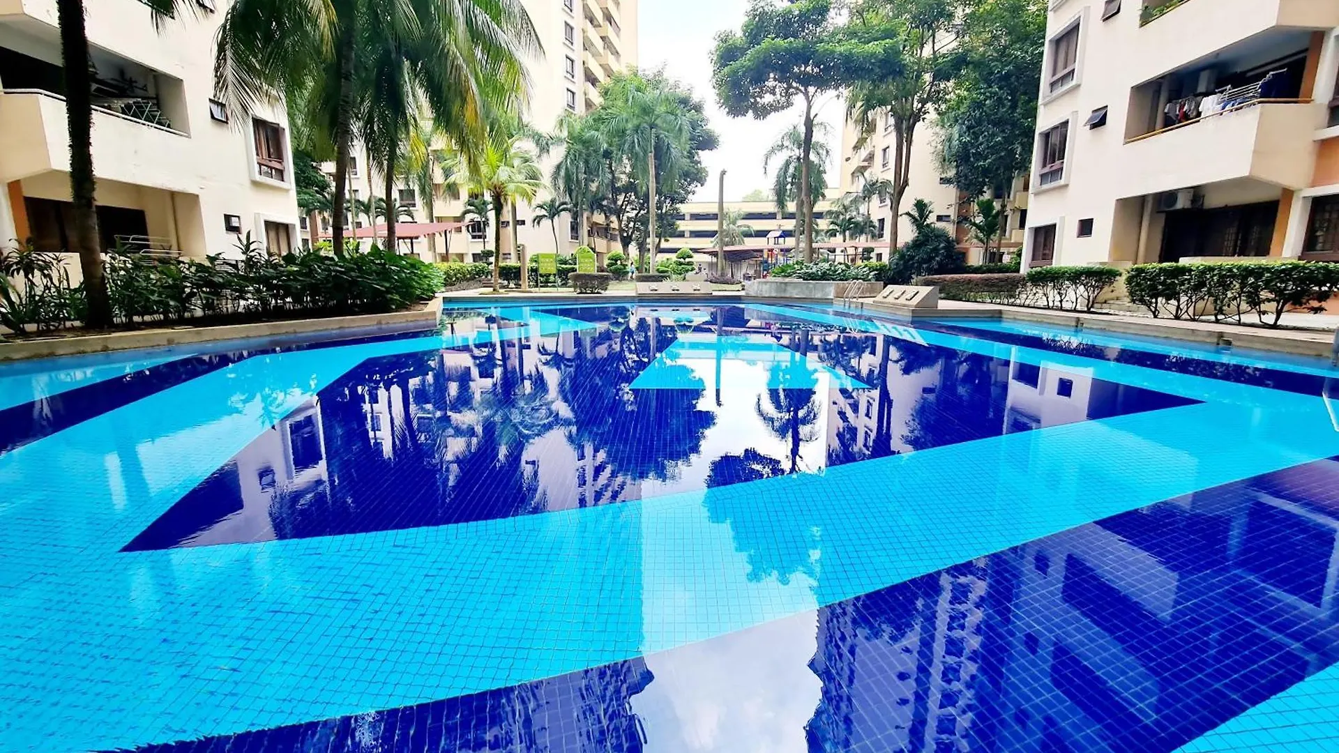Apartment Affordable 9 Guest Tropicana Thomson Hospital Kota Damansara Segi Giza Mall Tropicana Mall Ikea The Curve One Utama Petaling Jaya Malaysia