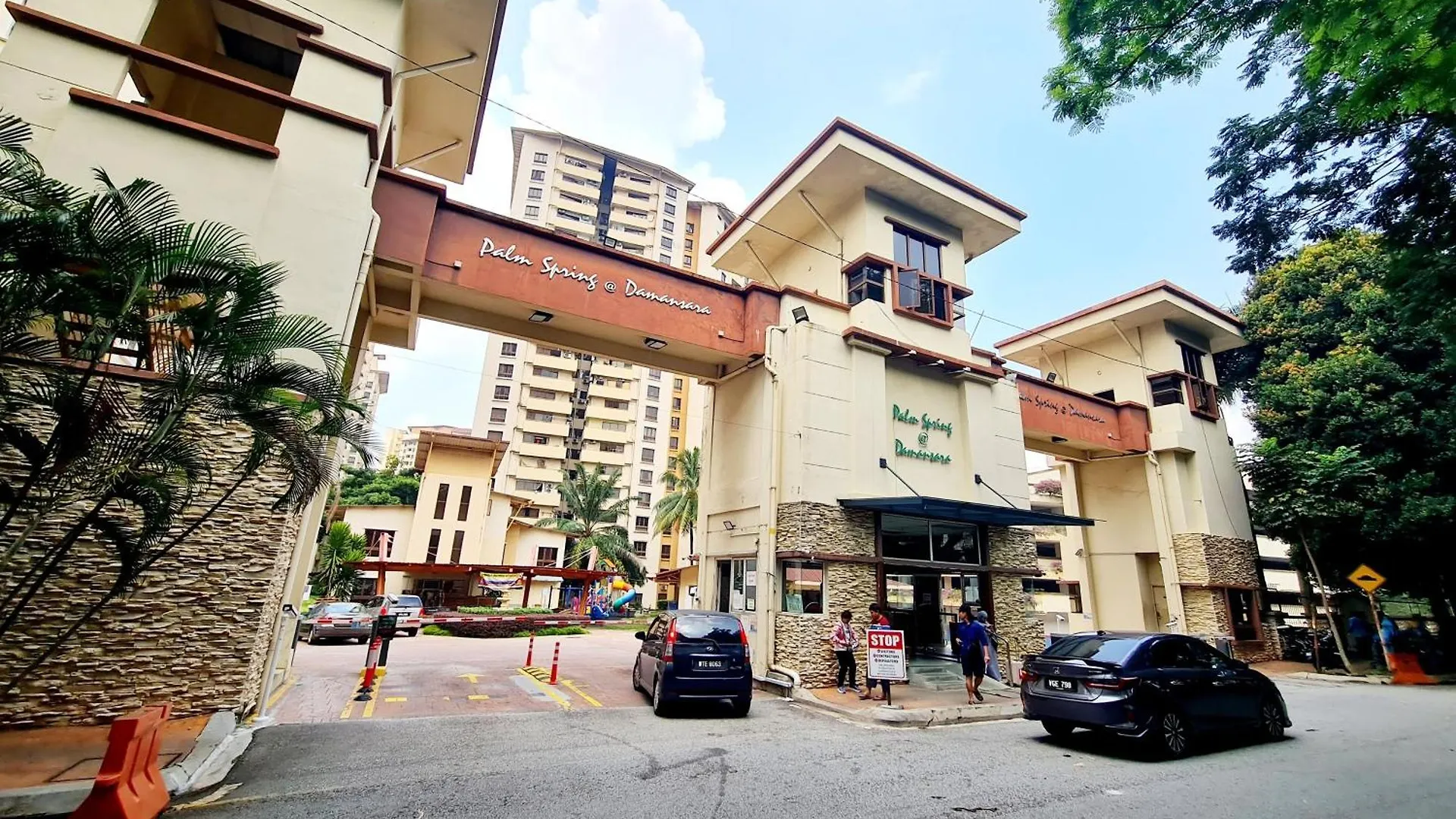 Affordable 9 Guest Tropicana Thomson Hospital Kota Damansara Segi Giza Mall Tropicana Mall Ikea The Curve One Utama Petaling Jaya Apartment